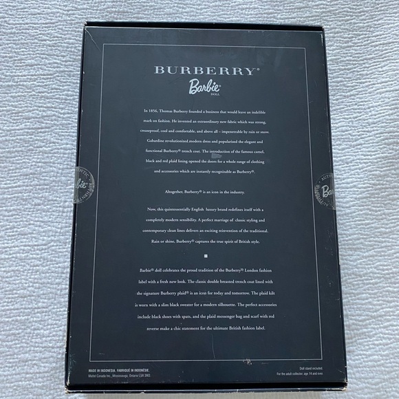 Burberry Barbie Collector's Box - Picture 3 of 7